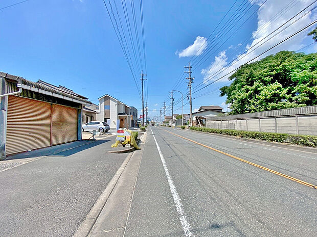 〇●前面道路(撮影2025年9月)●〇
堂々完成!即入居可!
アイデムホーム南店は緑区役所から徒歩2分!
水曜日も営業しております!