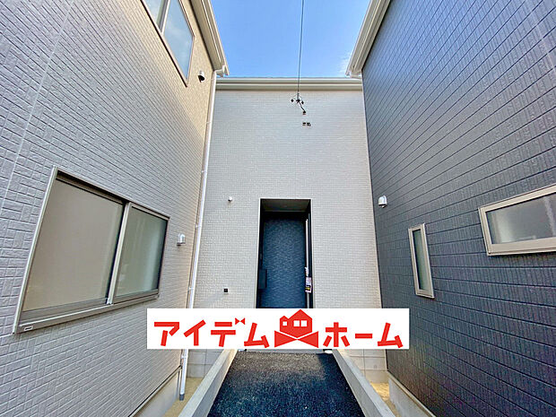 〇●2号棟(撮影2025年11月)●〇
堂々完成!即入居可!
アイデムホーム南店は緑区役所から徒歩2分!
水曜日も営業しております!