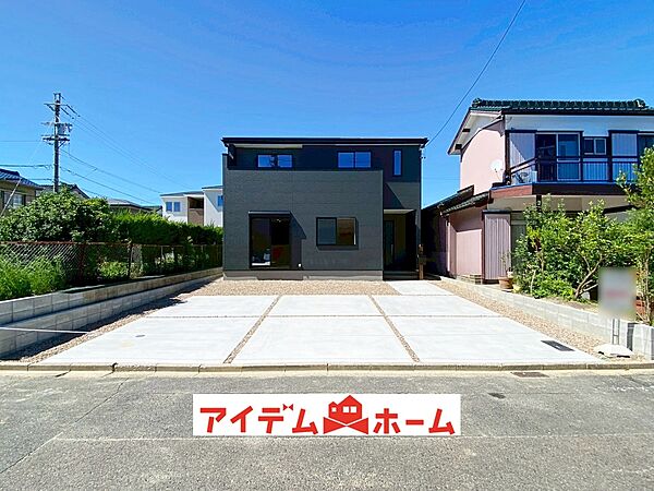 〇●2号棟外観●〇　　
平日のご案内も可能です！　
アイデムホーム南店は緑区役所から徒歩2分！
水曜日も営業しております！
