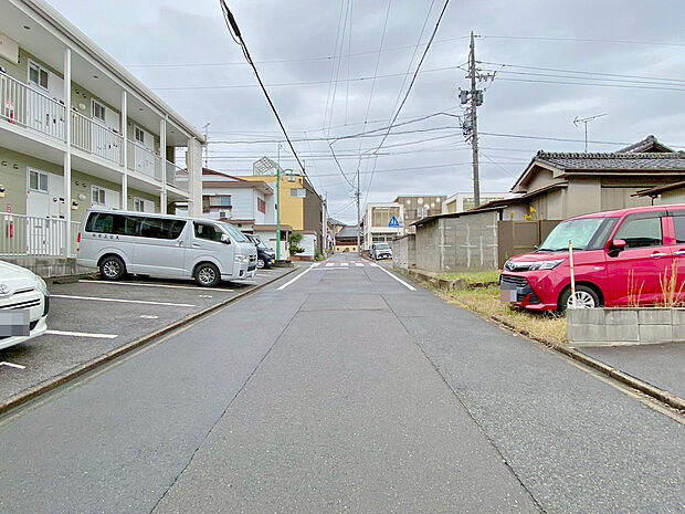 〇●前面道路(撮影2025年10月)●〇
モデル案内も承ります！　　　　　　
アイデムホーム南店は緑区役所から徒歩2分！
水曜日も営業しております！　　　　　　
