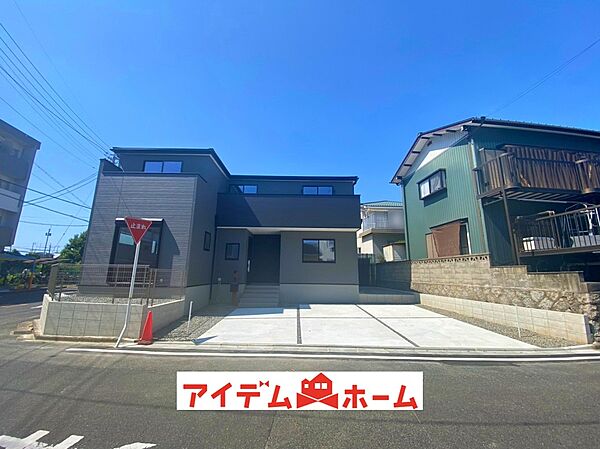 〇●1号棟外観●〇　　
平日のご案内も可能です！　
アイデムホーム南店は緑区役所から徒歩2分！
水曜日も営業しております！　　　　　　
