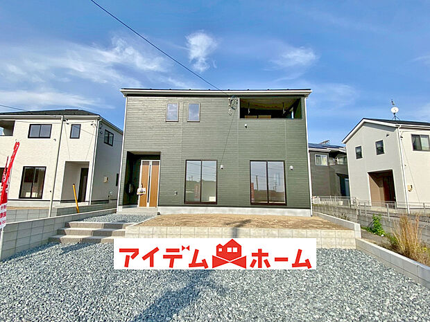 〇●3号棟(撮影2025年11月)●〇
堂々完成!即入居可!
アイデムホーム南店は緑区役所から徒歩2分!
水曜日も営業しております!