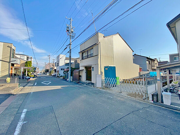 〇●前面道路(撮影2025年12月)●〇
モデル案内も承ります!
アイデムホーム南店は緑区役所から徒歩2分!
水曜日も営業しております!