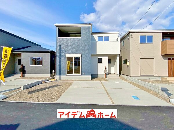 〇●2号棟外観●〇　　
平日のご案内も可能です！　
アイデムホーム南店は緑区役所から徒歩2分！
水曜日も営業しております！　　　　　　
