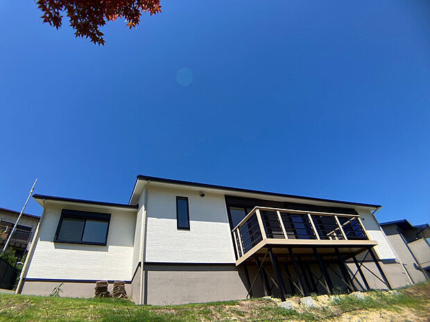 【現地外観】〇●E号棟●〇
堂々完成!即入居可!
アイデムホーム南店は緑区役所から徒歩2分!
水曜日も営業しております!