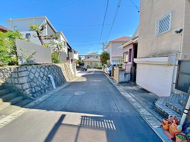 【前面道路】〇●前面道路(撮影2025年6月)●〇
堂々完成!即入居可!
アイデムホーム南店は緑区役所から徒歩2分!
水曜日も営業しております!