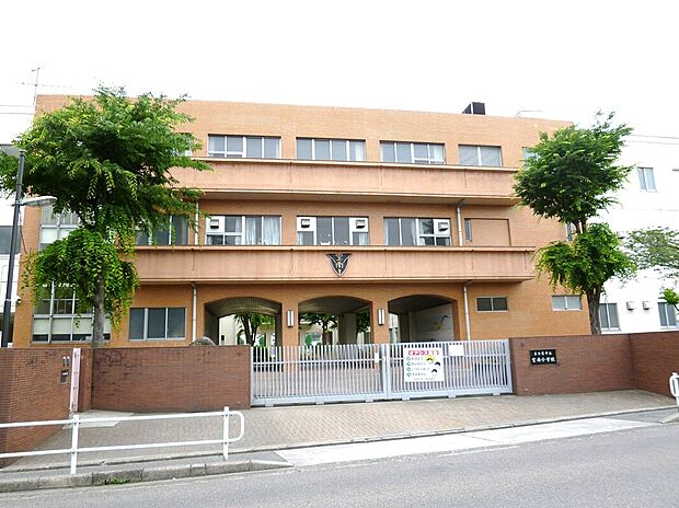 名古屋市立宝南小学校(約350m)