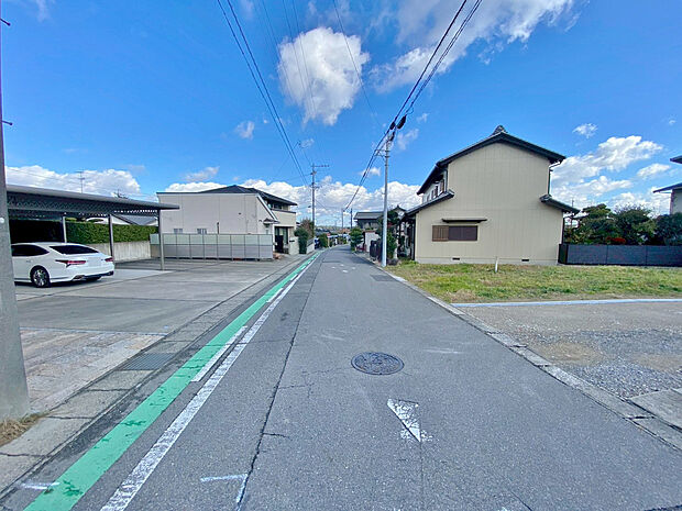 【前面道路】〇●前面道路(撮影2025年12月)●〇
完成間近！内覧可能！　　　　　　　　　　　　
アイデムホーム南店は緑区役所から徒歩2分！
水曜日も営業しております！　　　　　