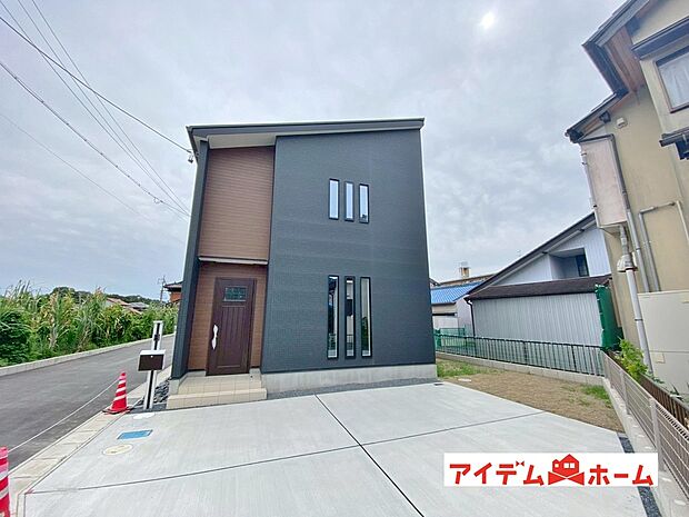 現地（2025年10月）撮影
休日、平日問わずお気軽にお問合せくださいませ。