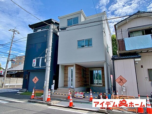 【外観写真】堂々完成、内覧可能です！休日、平日問わずお気軽にお問合せください。年末年始以外毎日営業中♪