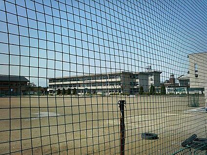 稲沢市立稲沢西中学校 1700m