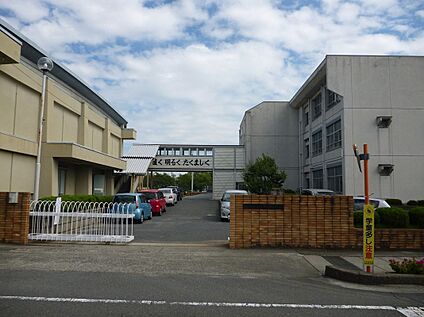 岩倉市立五条川小学校 540ｍ