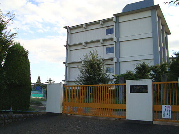 清須市立春日小学校(約1,300m)