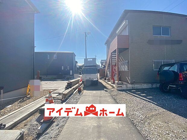 【前面道路】休日、平日問わずお気軽にお問合せください。年末年始以外毎日営業中♪