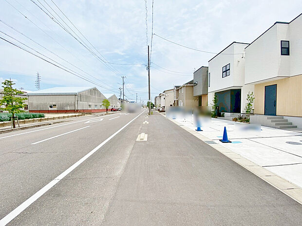 【前面道路】休日、平日問わずお気軽にお問合せください。年末年始以外毎日営業中♪