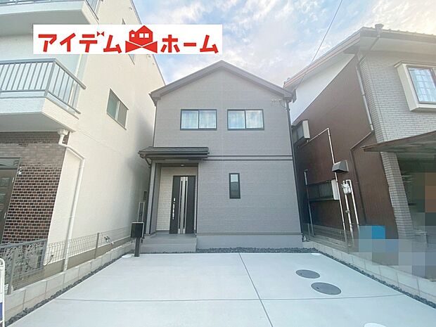 【外観写真】堂々完成、内覧可能です!休日、平日問わずお気軽にお問合せください。年末年始以外毎日営業中♪