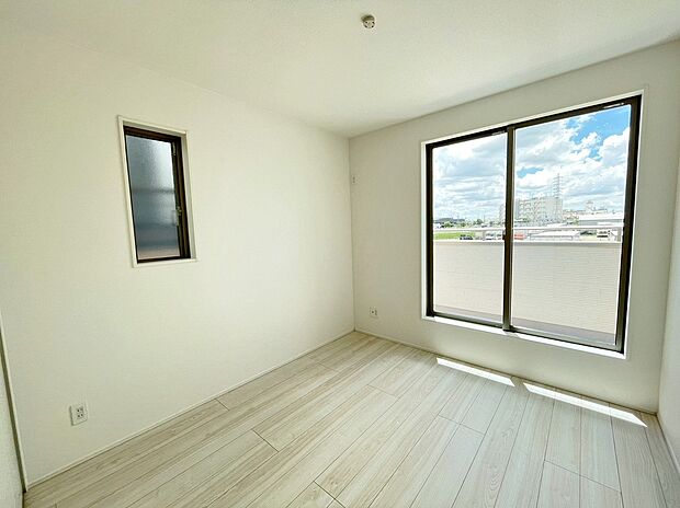 【洋室】平日・土日問わずご案内致します!お気軽にお問合わせ下さい♪