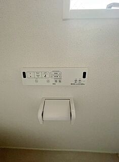 同仕様写真　温水洗浄便座　