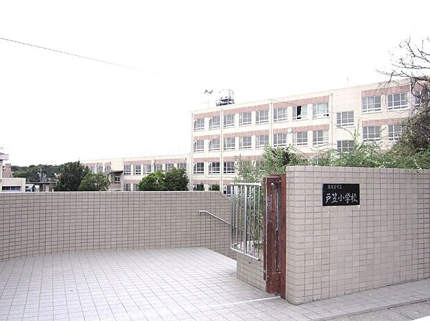 名古屋市立桃山小学校（約650m）