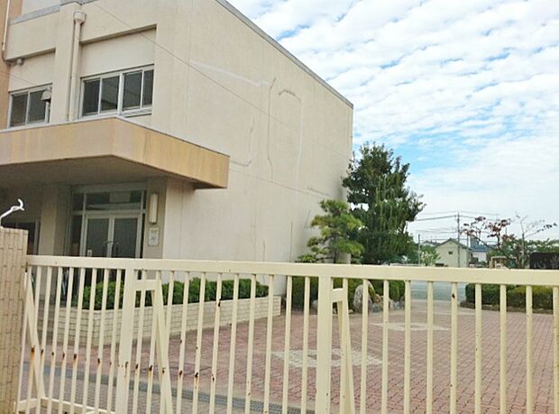 名古屋市立平田小学校(約660m)