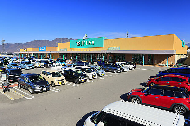 ツルヤ 神畑店(約1m)