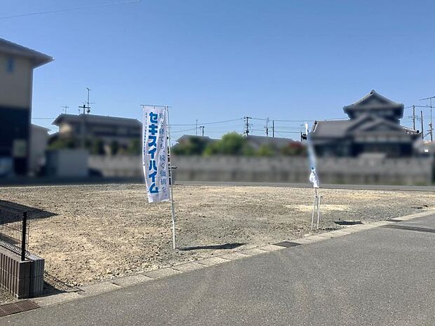 区画1（2024年5月撮影）／駐車スペース、お庭もとれる広さです！