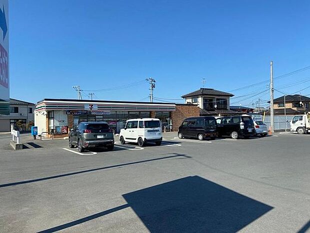 セブンイレブン航空自衛隊前