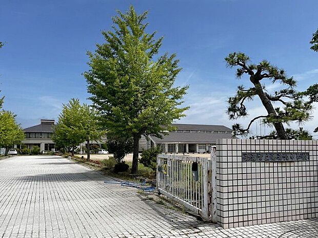 岩沼市立岩沼北中学校(約1,510m)