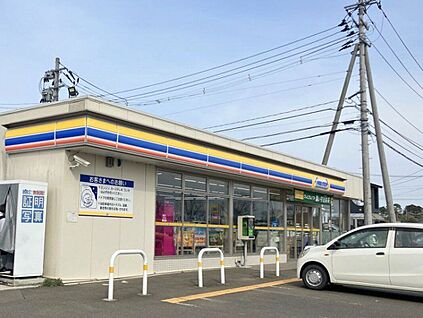 ミニストップ名取愛島郷店 360m