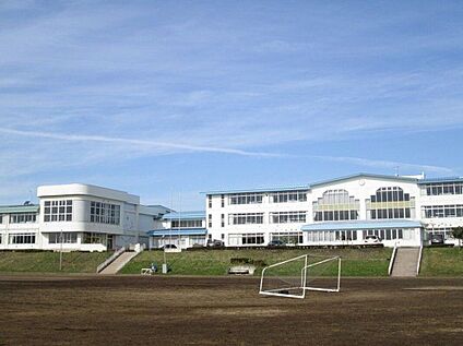 白山台小学校 1360m