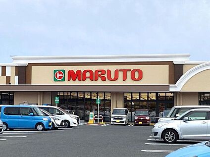 マルト岡小名店 750m