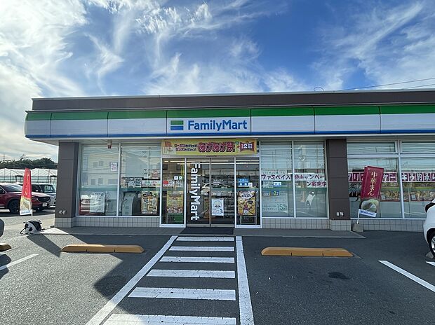 ファミリーマート倉敷船穂店(約1m)