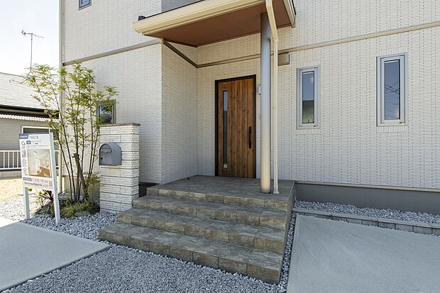 【外観】外回りもお洒落です。(2026年5月)撮影