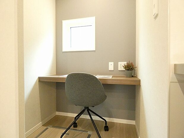 【ヌック】ヌックを採用しています。段差がないので移動もラクラクです。※写真に掲載の家具は販売価格に含まれます。その他の調度品は含まれません。(2025年7月)撮影