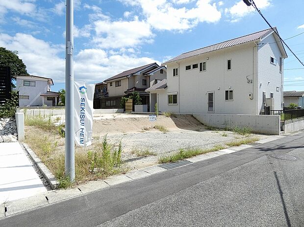 【現地土地写真】2区画分譲中です。（2025年10月撮影）