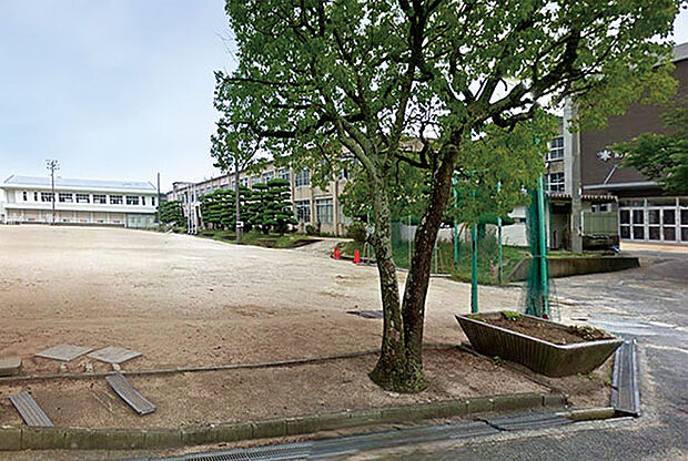 防府市立桑山中学校