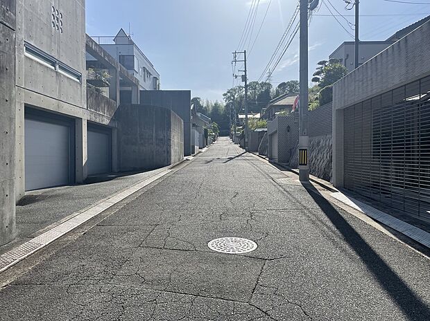 【現地写真】 前面道路
北側6.2m(広島市道)
2024年10月撮影