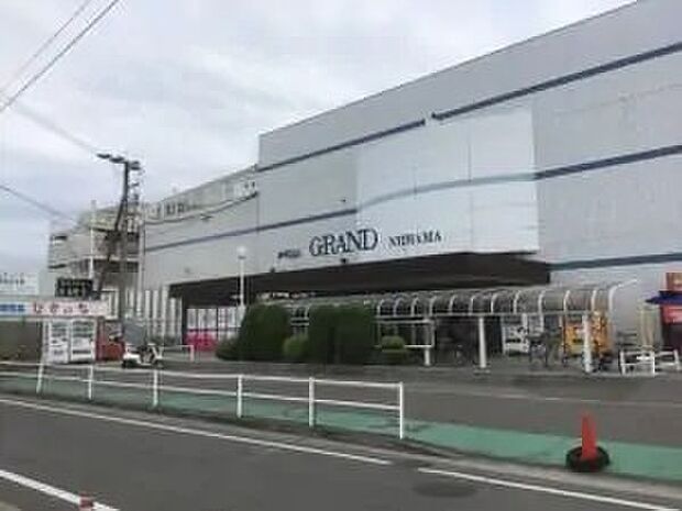 フジグラン新居浜（約760m）