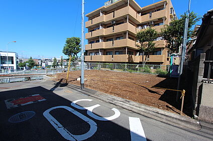 販売現地