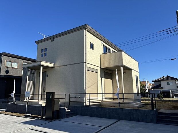 No.1／3LDK+WIC
鉄骨系ユニット工法
主な設備： 太陽光発電5.56kW、蓄電池13.2kWh
（2025年11月撮影）