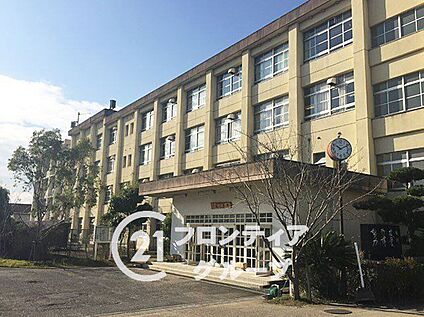 奈良市立都南中学校 2430m