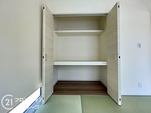 【収納】押入れには、お子様のおもちゃや来客時の座布団などもしっかり収納いただけます！