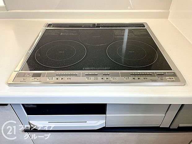 【その他設備】IHコンロは、火を使わないので安全性が高く、小さなお子様がいる家庭でも安心して使えます。