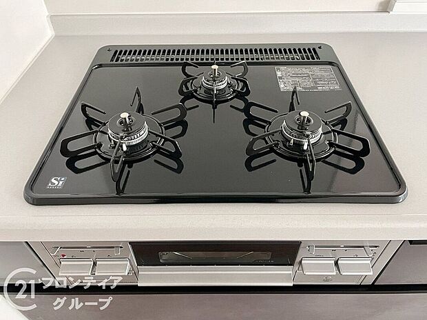 【その他設備】使いやすい３口コンロです