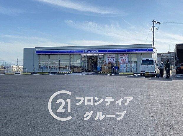 ローソン大和郡山小泉店(約1,000m)