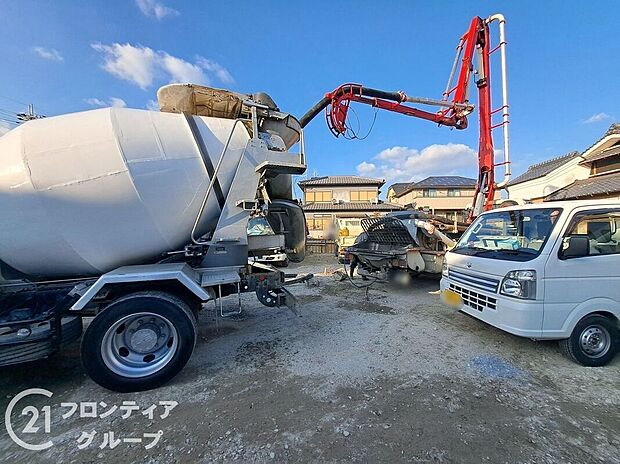 【外観】現地写真更新！現地の説明はもちろん、モデルハウスご見学も可能！同社施工物件をご見学していただきますので、実際に使用される設備やお家の雰囲気などをご確認ください