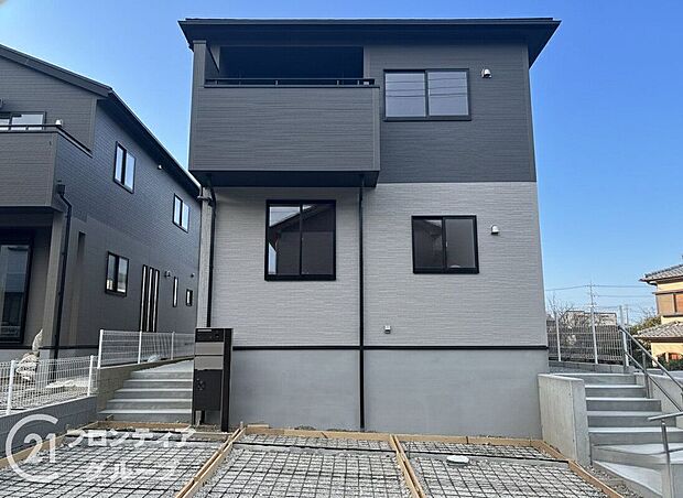 【外観】本物件は、耐震性・劣化対策・維持管理性・住戸面積・省エネルギー性・居住環境・維持保全管理の７つの条件をクリアした長期優良住宅！