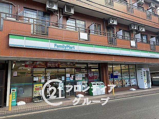ファミリーマート奈良西大寺本町店(約400m)