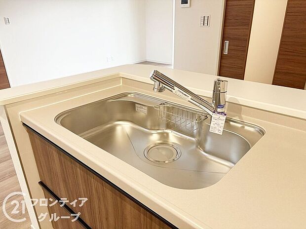 【その他設備】ワイドシンクなので家族が増えても洗い物楽々です