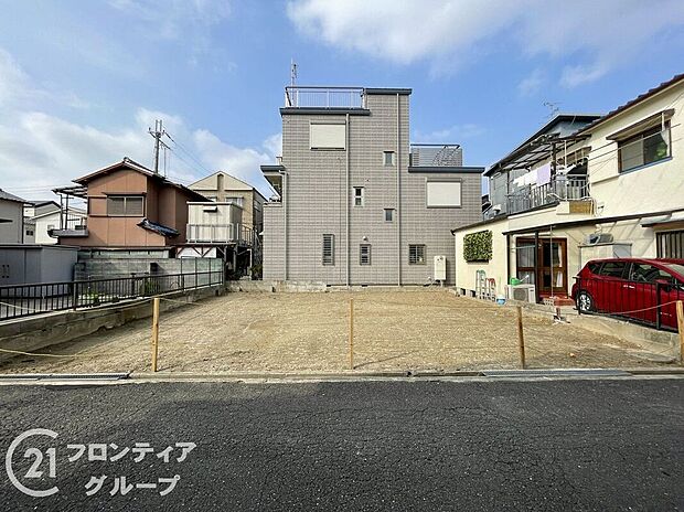 【外観】現地写真更新!現地の説明はもちろん、モデルハウスご見学も可能!同社施工物件をご見学していただきますので、実際に使用される設備やお家の雰囲気などをご確認ください